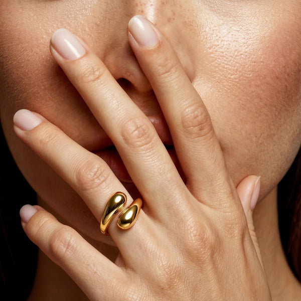 Aura Teardrop Wrap Ring