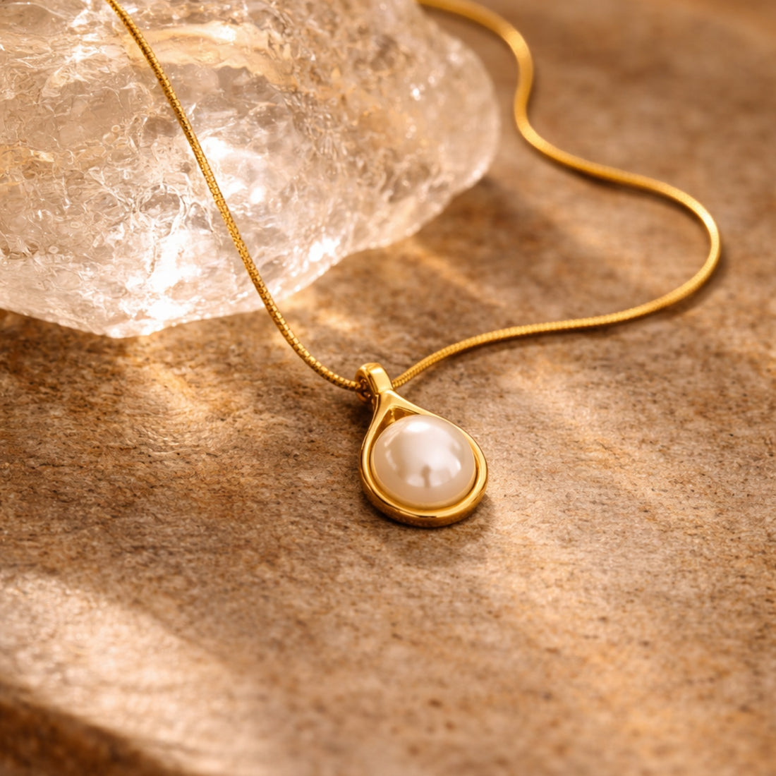 Pearl Drop Muse Necklace