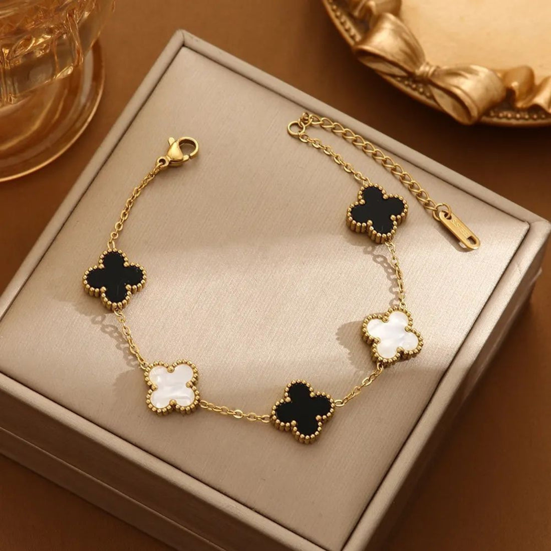 Noor Clover Bracelet