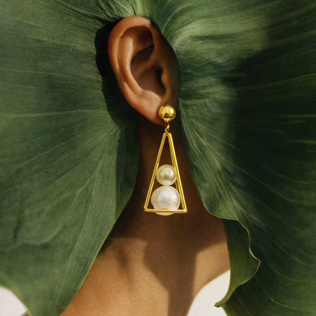 Golden Geometry Pearl Drops