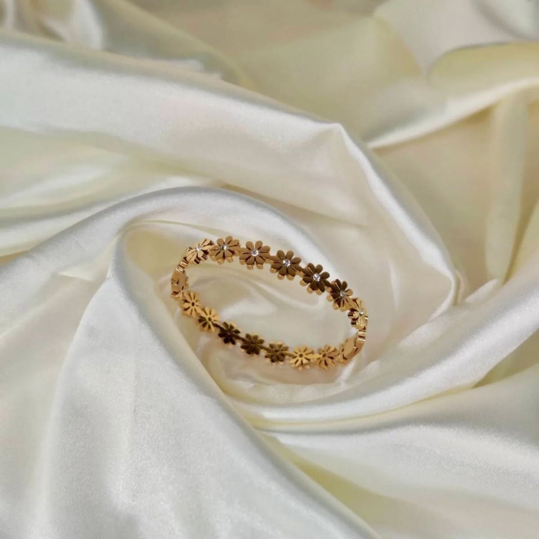 Golden Bloom Charm Bracelet